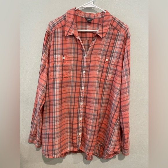 Eddie Bauer Women’s Casual Plaid Shirt - Peach and Gray - Picture 1 of 5
